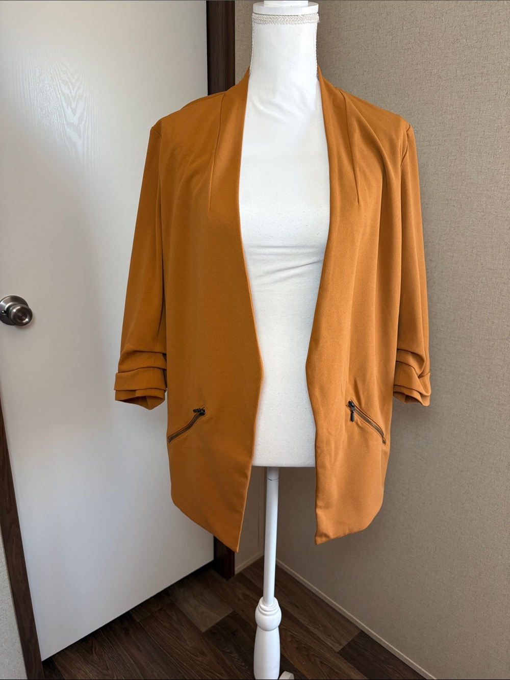 Maurices Womens Camel Cognac Open Front Blazer Sz XXL Ruched Sleeve Officewear